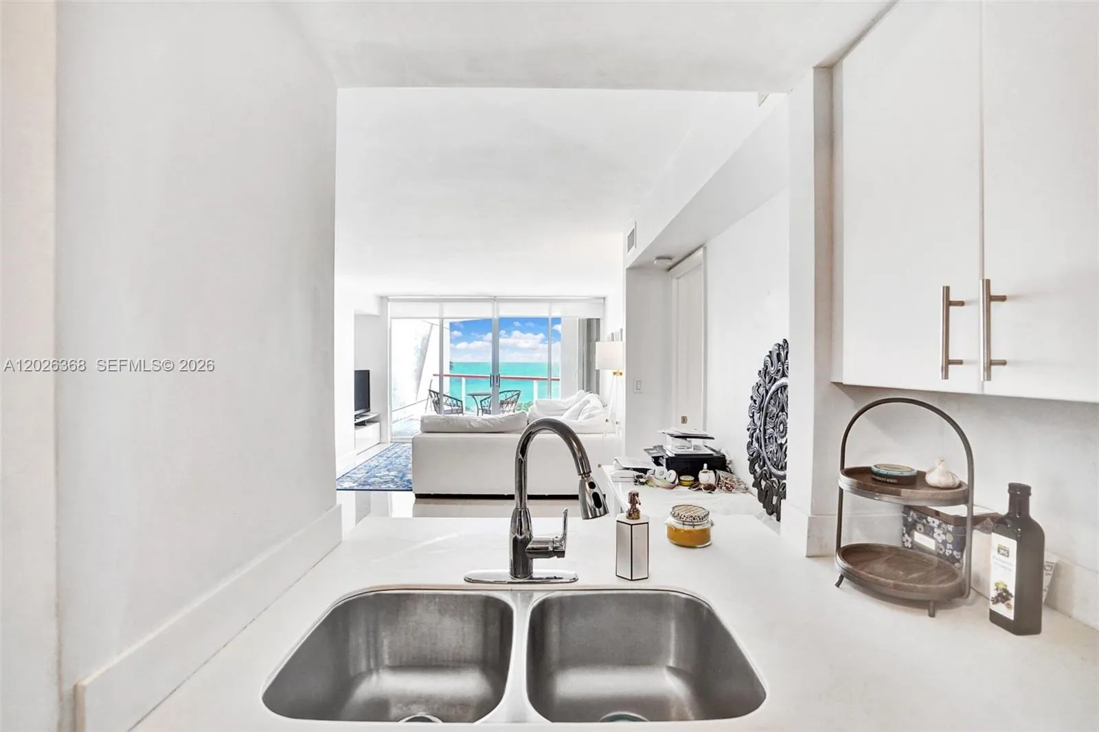6767 Collins Ave # 408, Miami Beach FL 33141