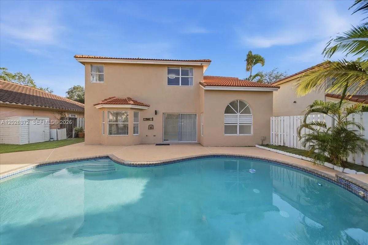 13209 NW 12th Ct, Sunrise FL 33323