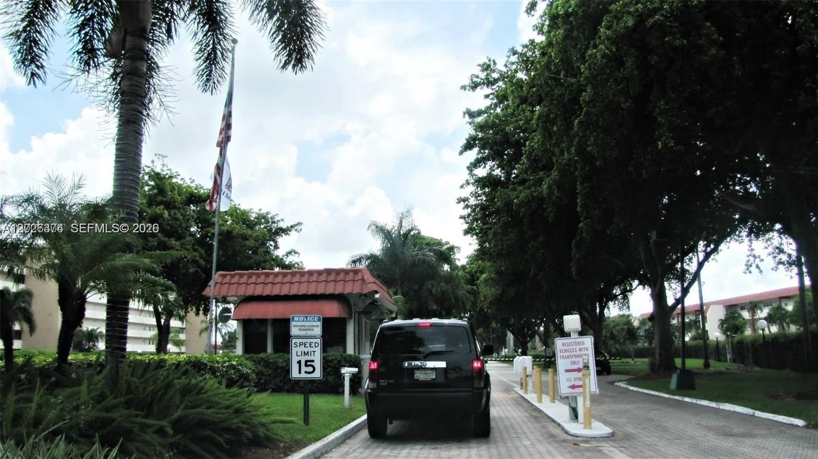 8911 S Hollybrook Blvd # 106, Pembroke Pines FL 33025