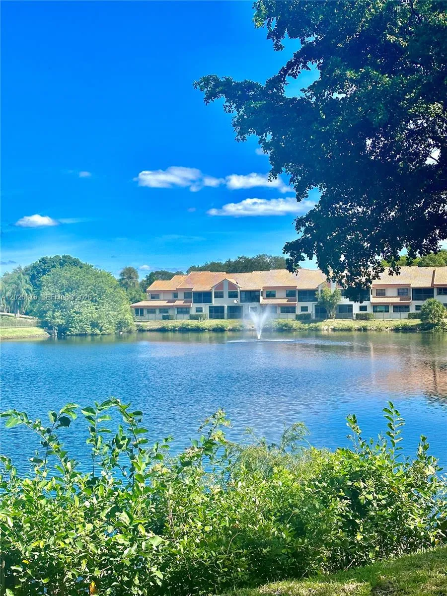 3176 Arbor Ln # 2506, Hollywood FL 33021