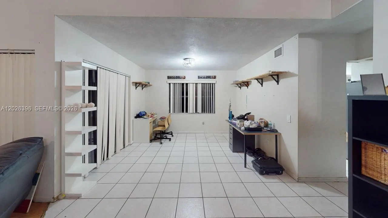 15552 SW 54th Ter, Miami FL 33185