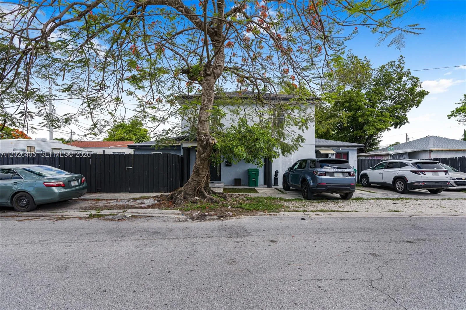 2275 NW 30th St, Miami FL 33142