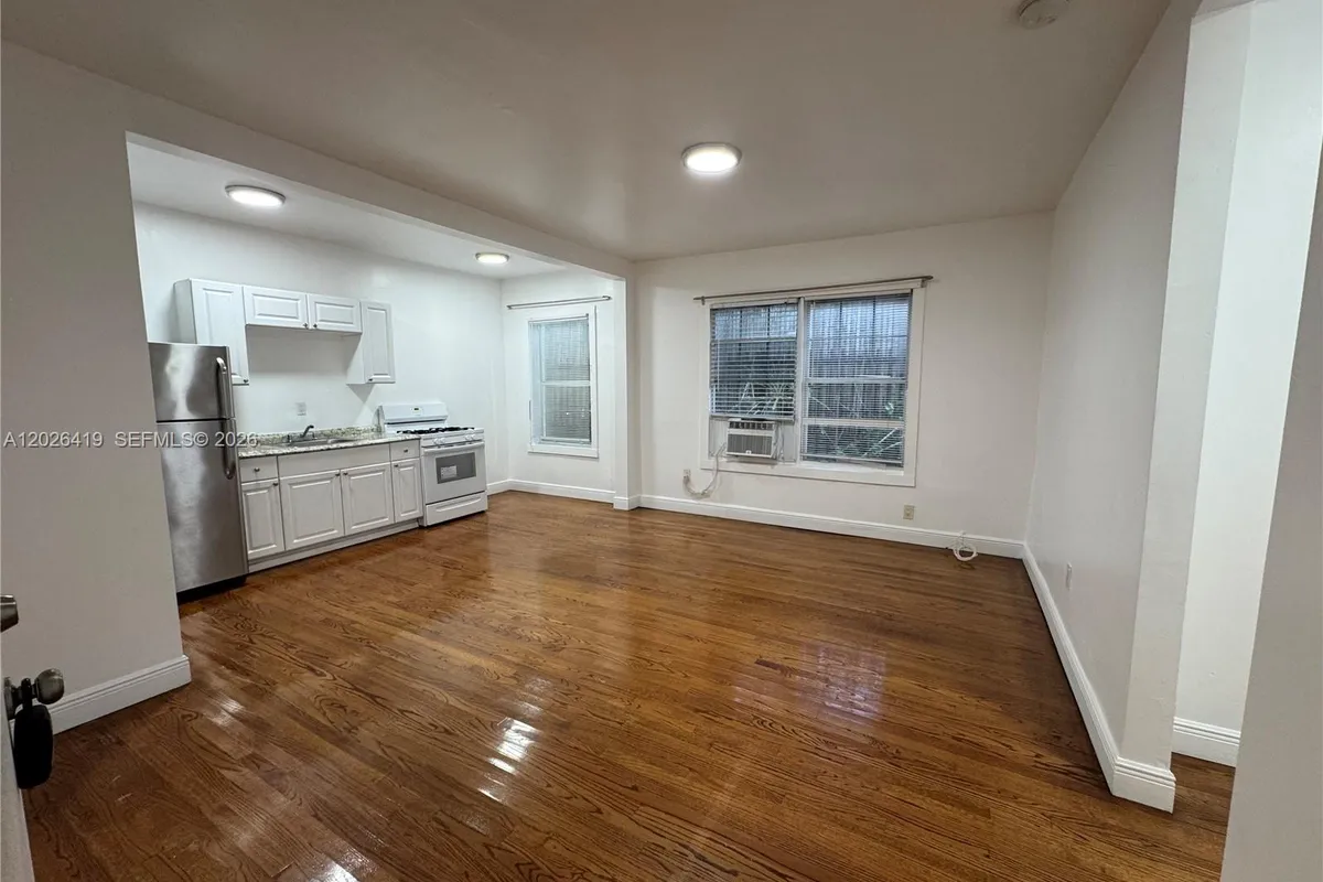 177 NE 50th St # 4, Miami FL 33137