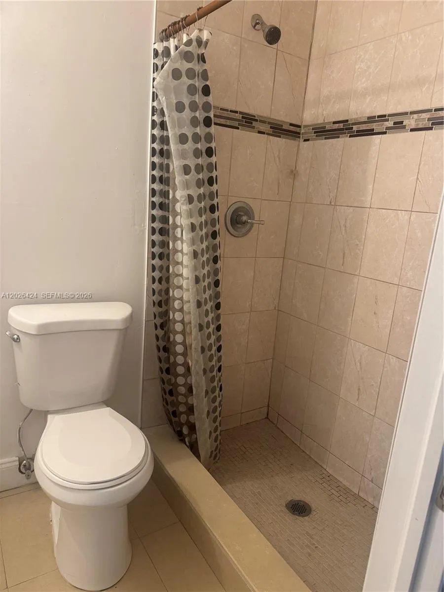 1180 NE 160th Ter # 3, North Miami Beach FL 33162