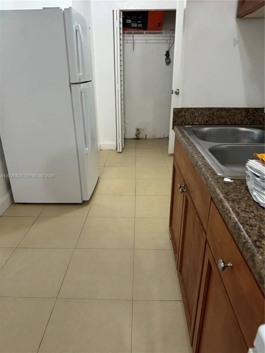 1180 NE 160th Ter # 3, North Miami Beach FL 33162