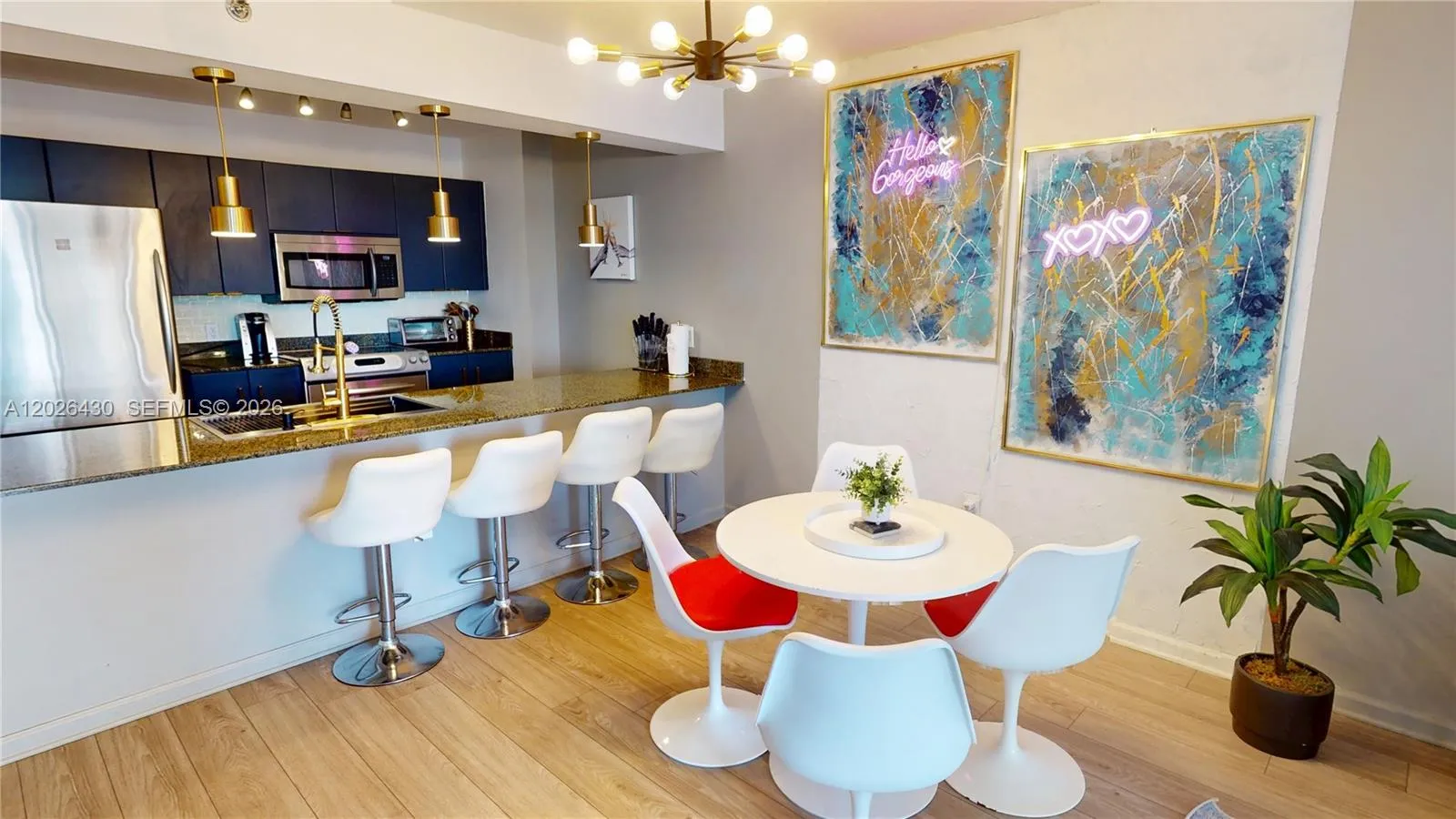 1 bedroom 1 bath for sale at 1200 Brickell Bay Dr # 2222, Miami FL 33131