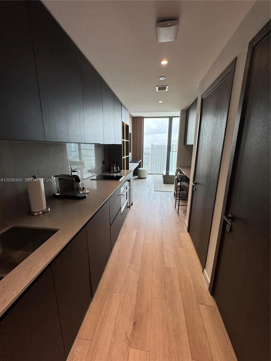 20 NE 11th St # 3405, Miami FL 33132
