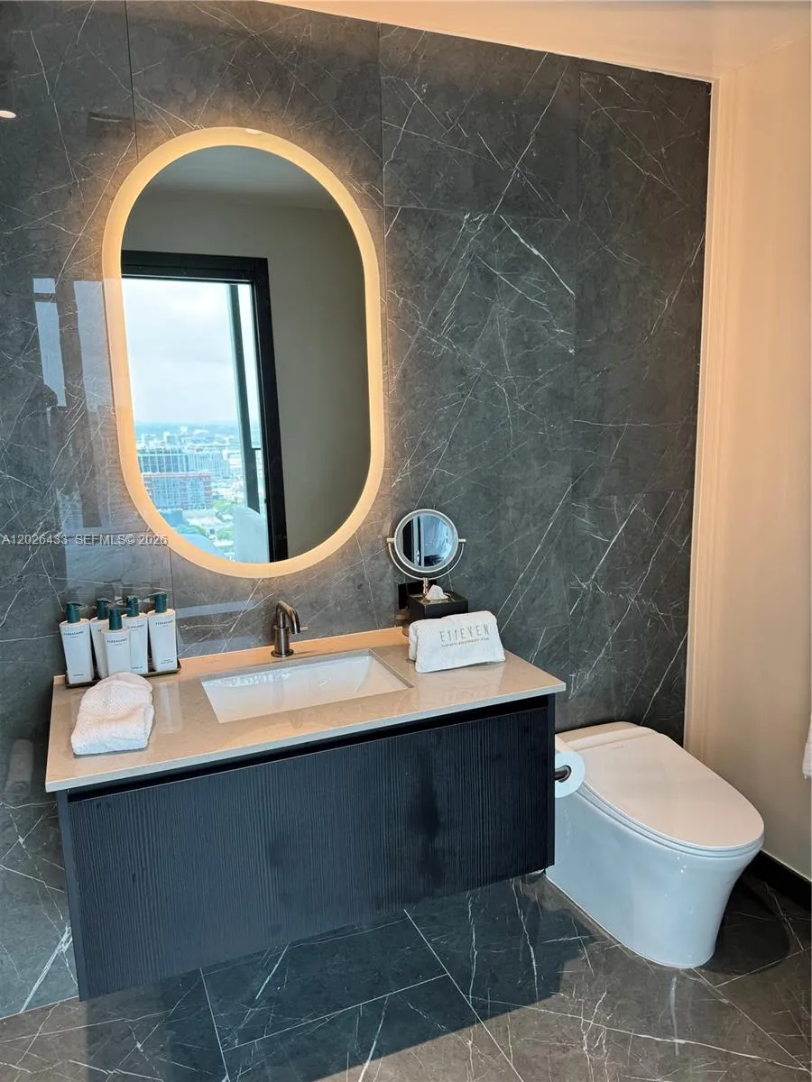 20 NE 11th St # 3405, Miami FL 33132