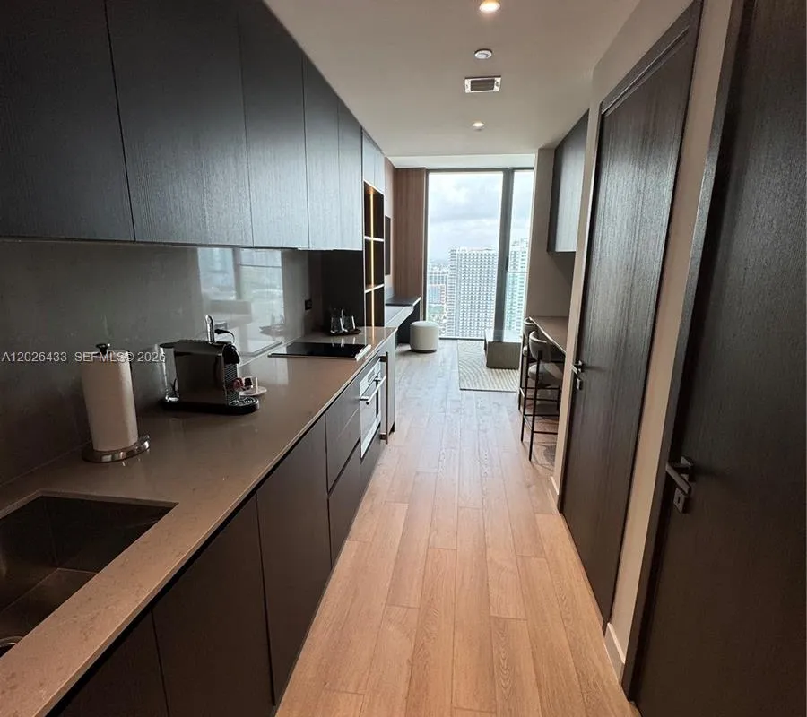 20 NE 11th St # 3405, Miami FL 33132