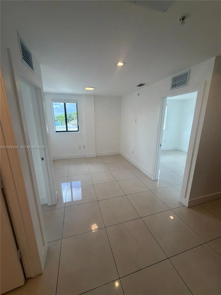 821 SW 18th Ave # 304, Miami FL 33135
