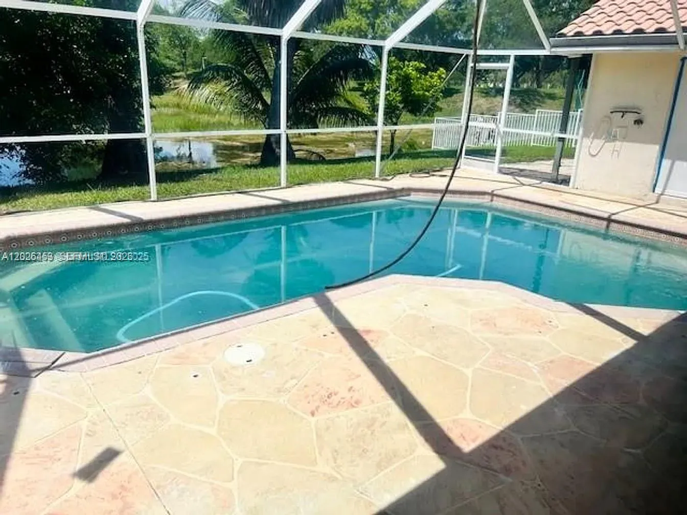 16373 NW 16th St, Pembroke Pines FL 33028