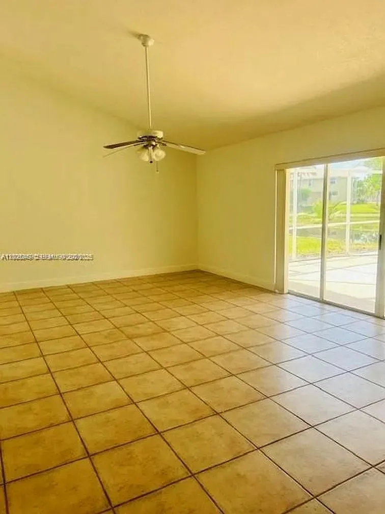 16373 NW 16th St, Pembroke Pines FL 33028
