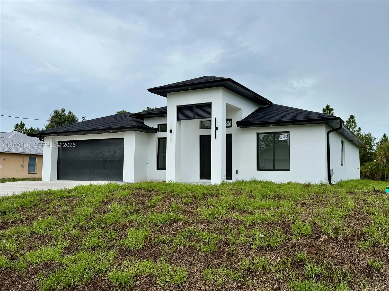 911 Cleveland Ave, Lehigh Acres FL 33972