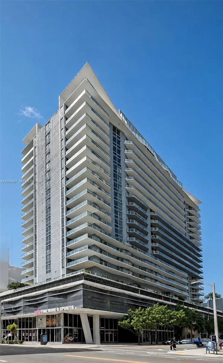 1010 SW 2nd Ave # 809, Miami FL 33130