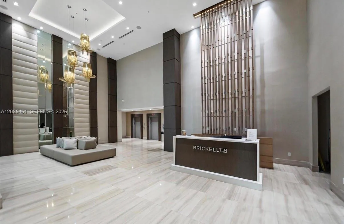 1010 SW 2nd Ave # 809, Miami FL 33130