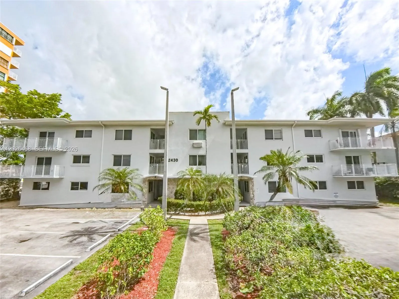 2430 NE 135th St # 101, North Miami FL 33181