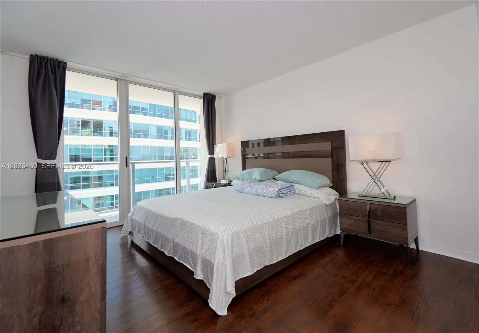 1155 Brickell Bay Dr # 3301, Miami FL 33131