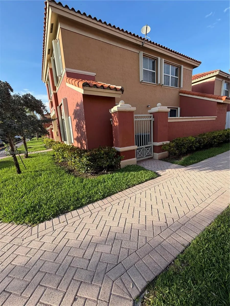 6202 NW 115th Pl # 336, Doral FL 33178