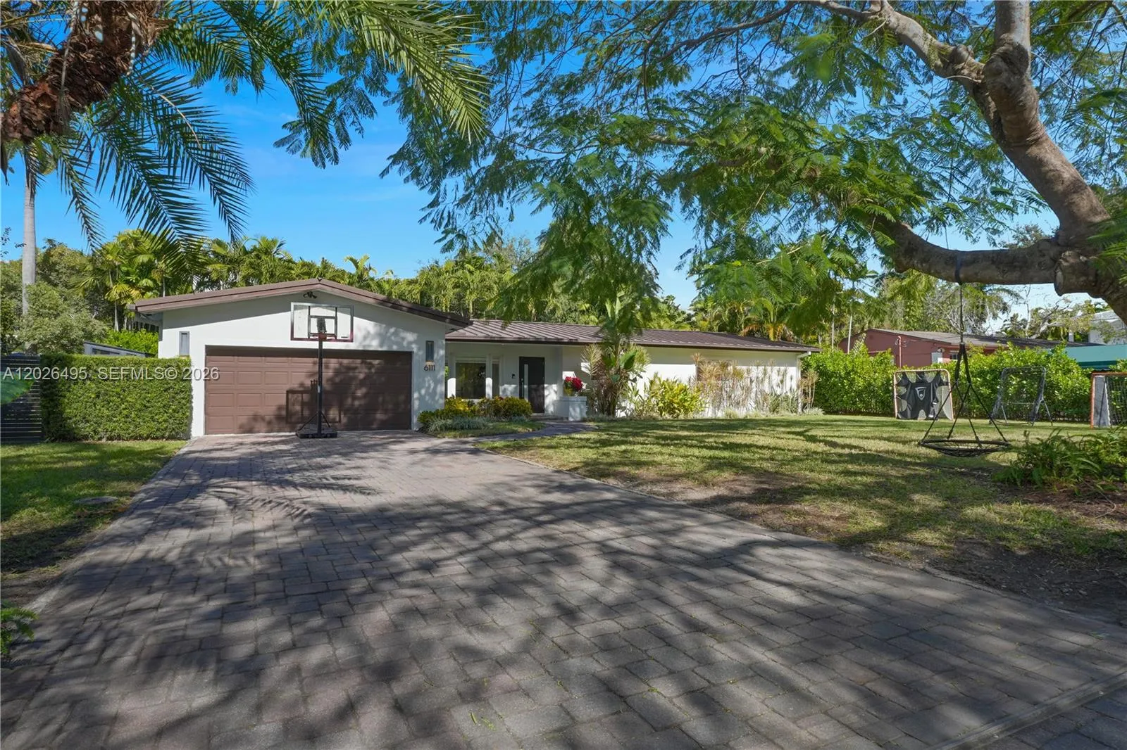 6111 SW 86th St, South Miami FL 33143