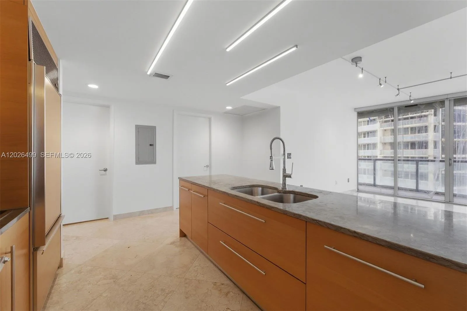 475 Brickell Ave # 3513, Miami FL 33131