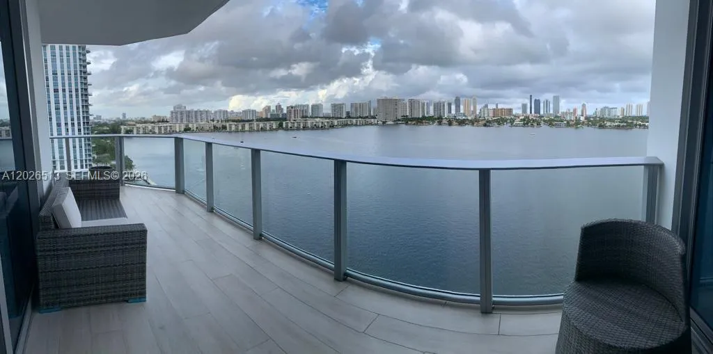17111 Biscayne Blvd # 1109, North Miami Beach FL 33160
