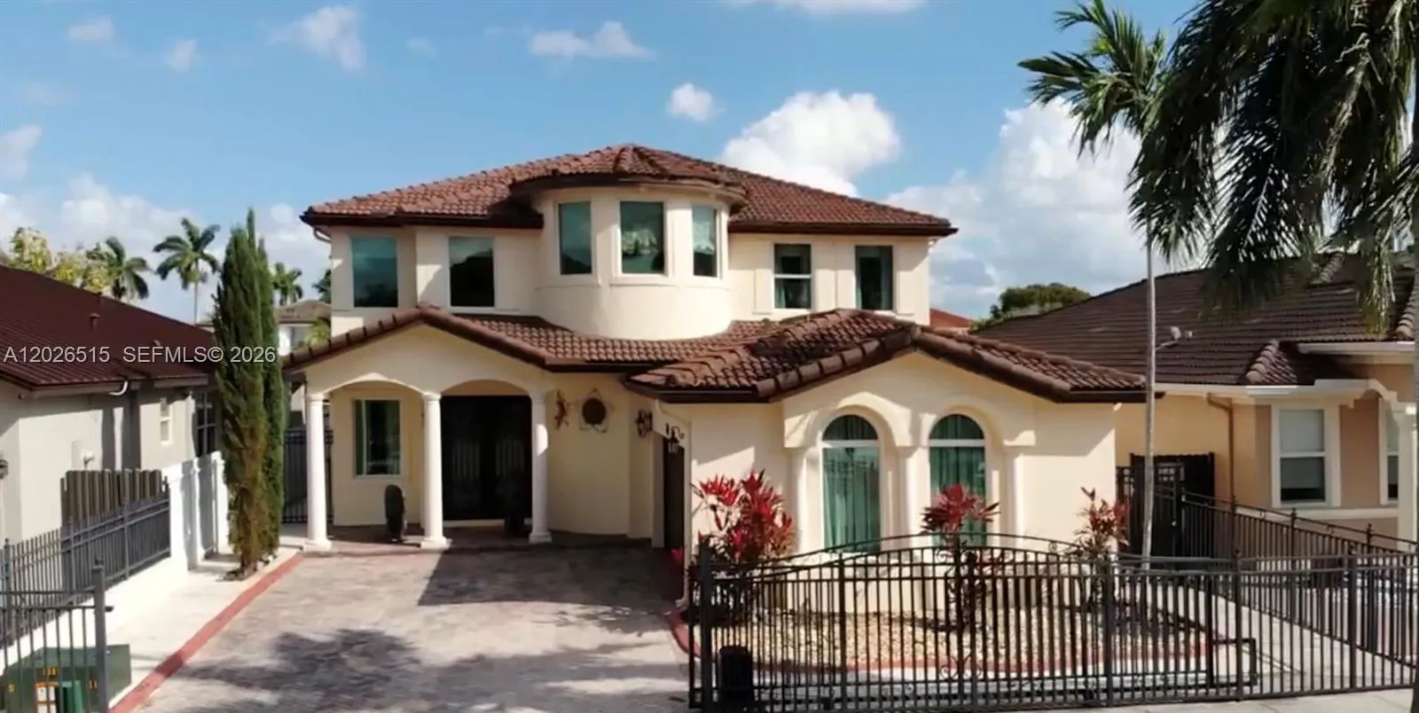 4 bedroom 3 bath for sale at 1065 SW 150th PL, Miami FL 33194