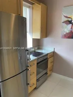 2421 Lake Pancoast Dr # 3B, Miami Beach FL 33140