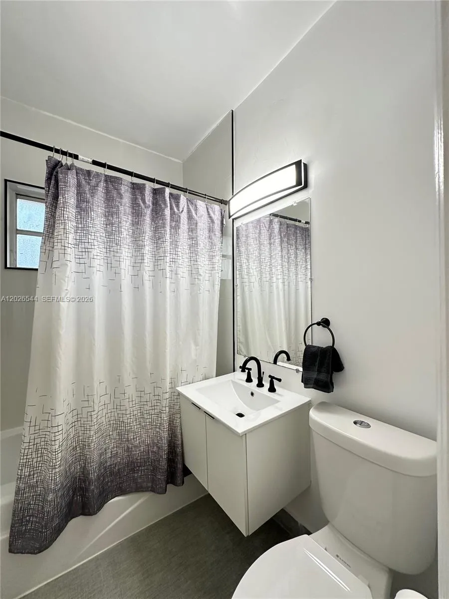 836 10th St # 7, Miami Beach FL 33139