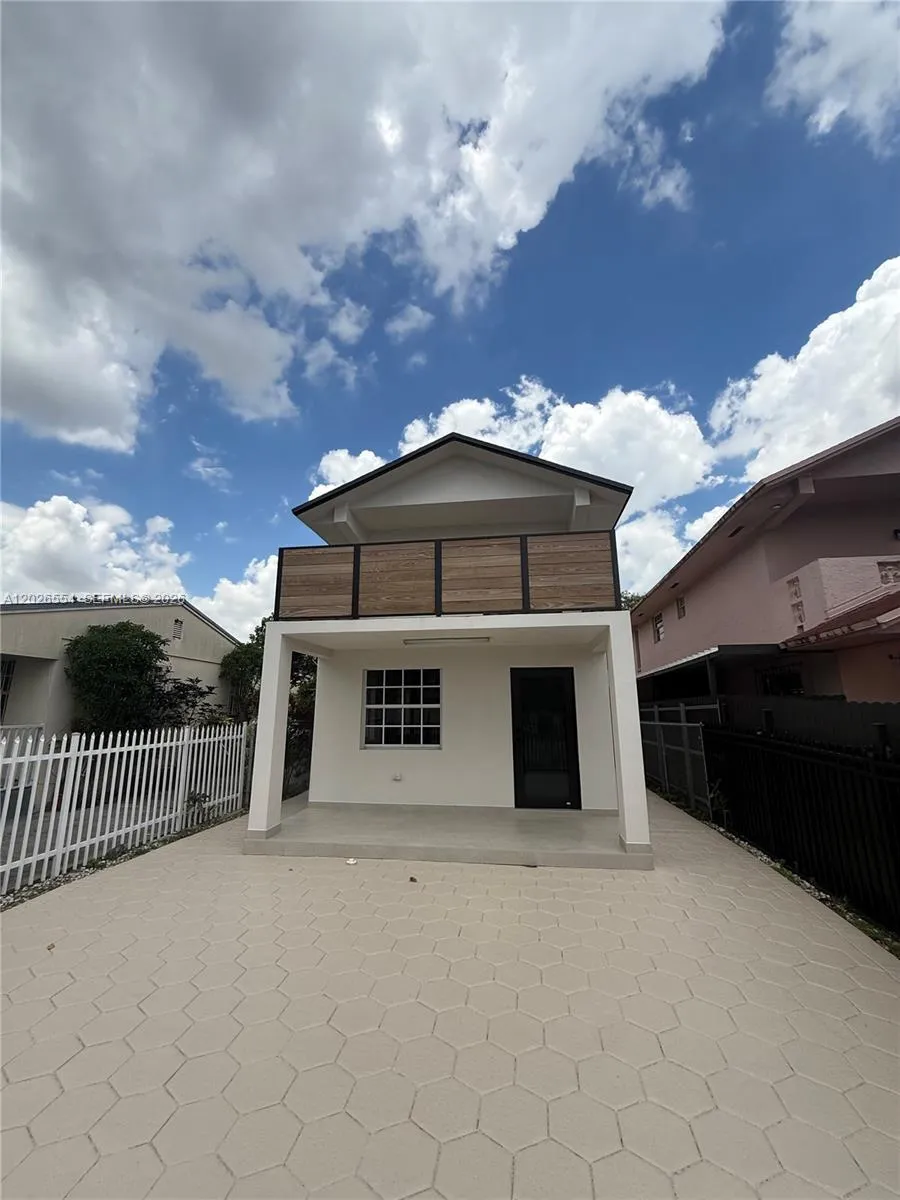 370 Flagami Blvd # 370, Miami FL 33144
