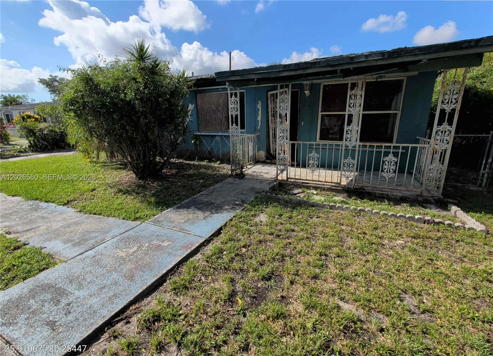 820 Curtiss Dr, Opa-Locka FL 33054