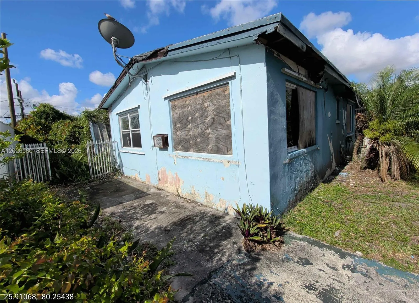 820 Curtiss Dr, Opa-Locka FL 33054