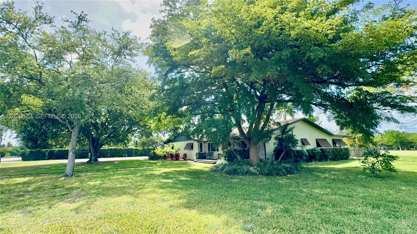 19505 SW 272nd St, Homestead FL 33031