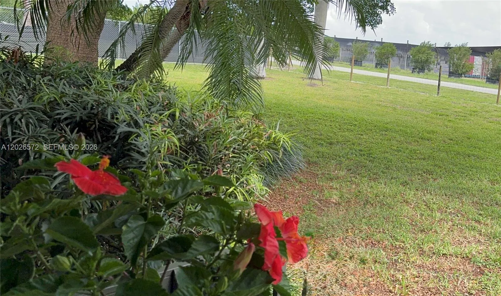 19505 SW 272nd St, Homestead FL 33031