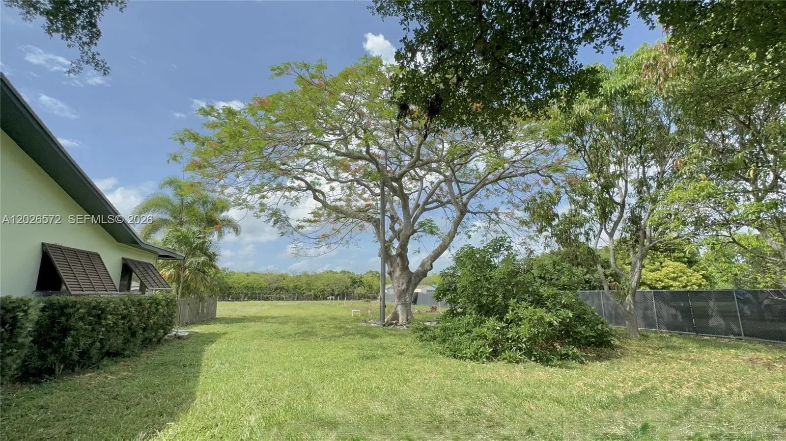 19505 SW 272nd St, Homestead FL 33031