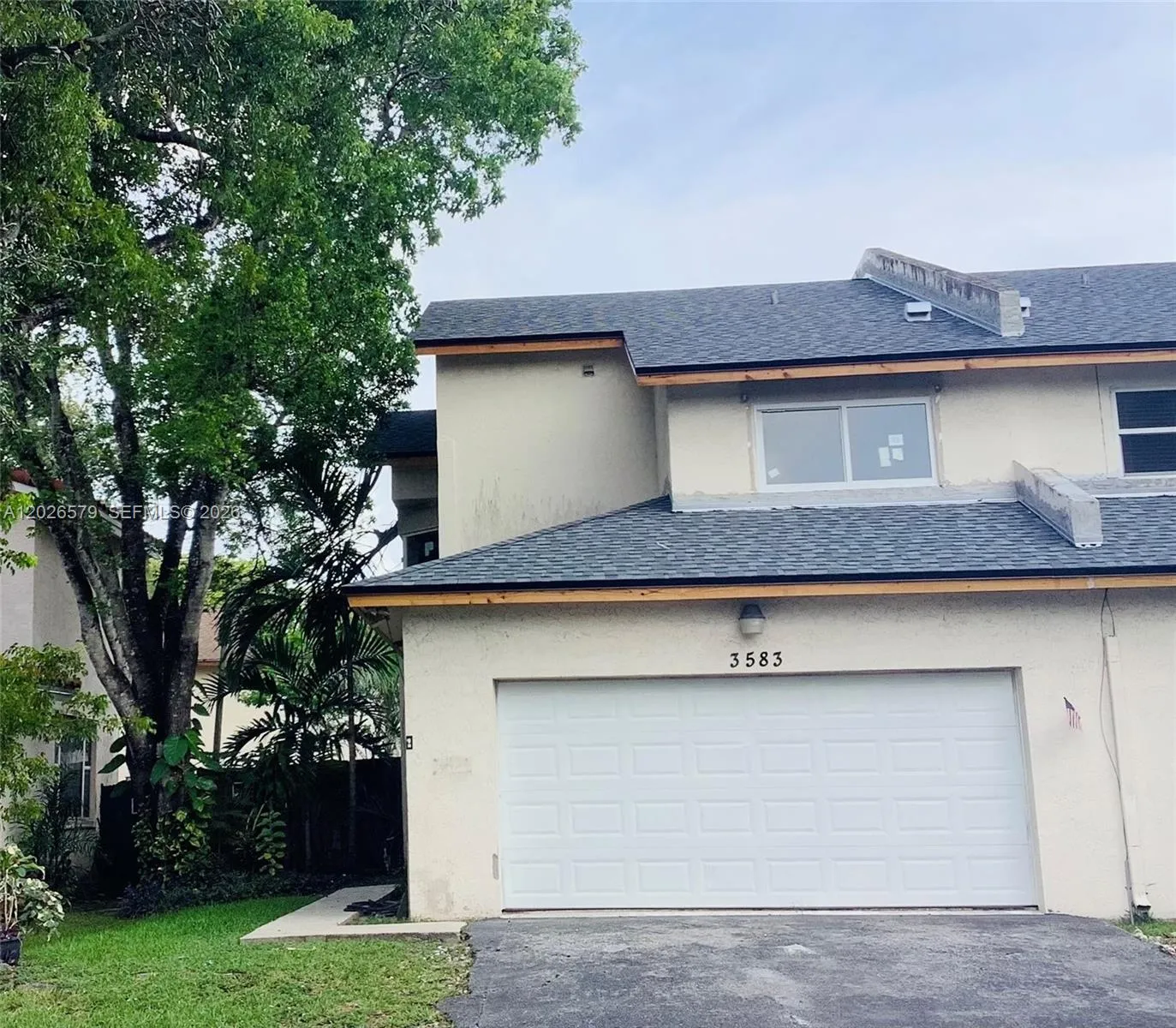 3583 Simms St, Hollywood FL 33021