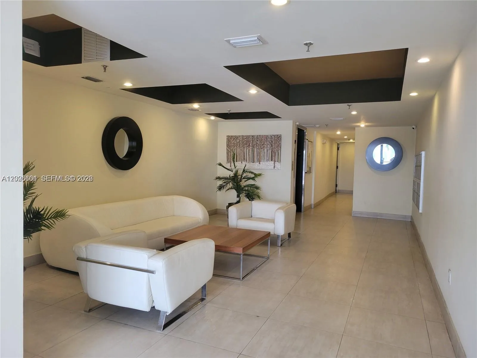 2924 Collins Ave # 301, Miami Beach FL 33140