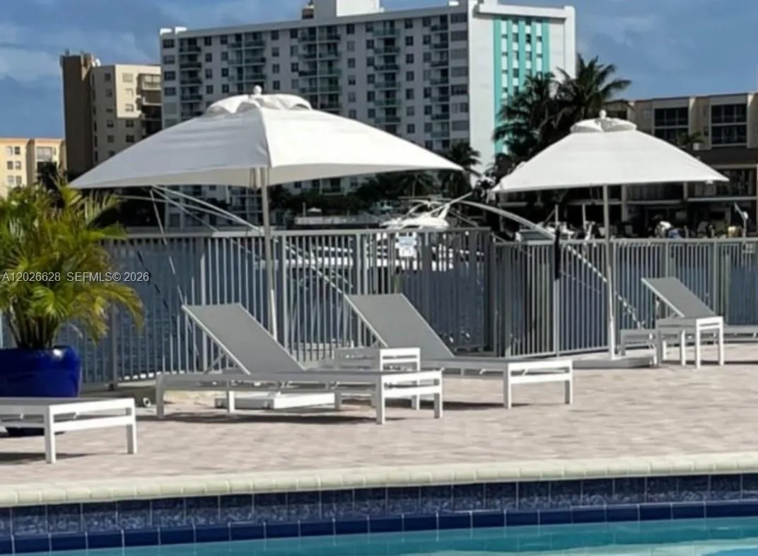 16558 NE 26th Ave # 4J, North Miami Beach FL 33160