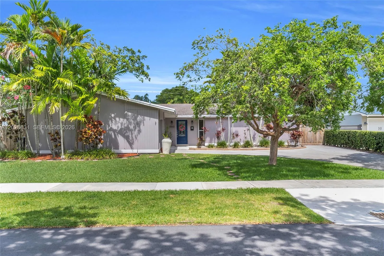 18645 SW 90th Ave, Cutler Bay FL 33157