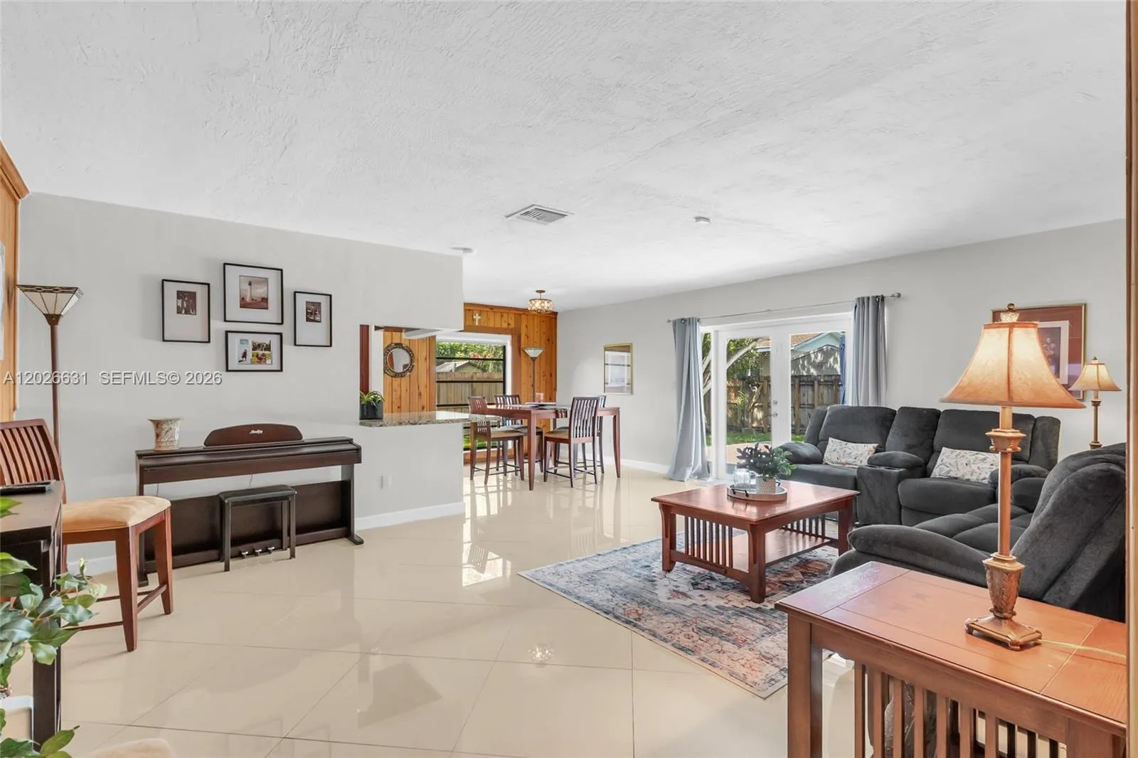 18645 SW 90th Ave, Cutler Bay FL 33157