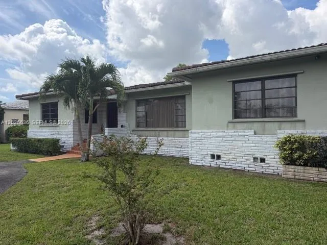 2 NE 110th St, Miami Shores FL 33161