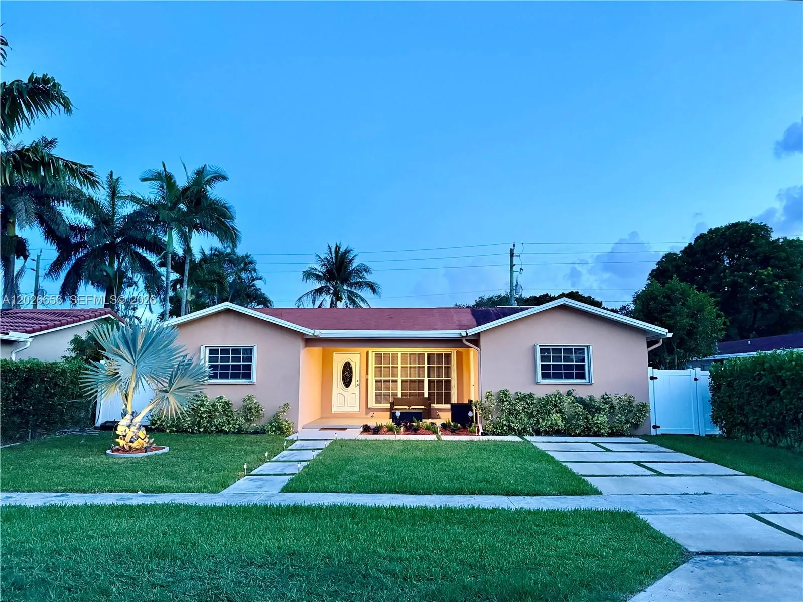206 SE 3rd Pl, Dania Beach FL 33004