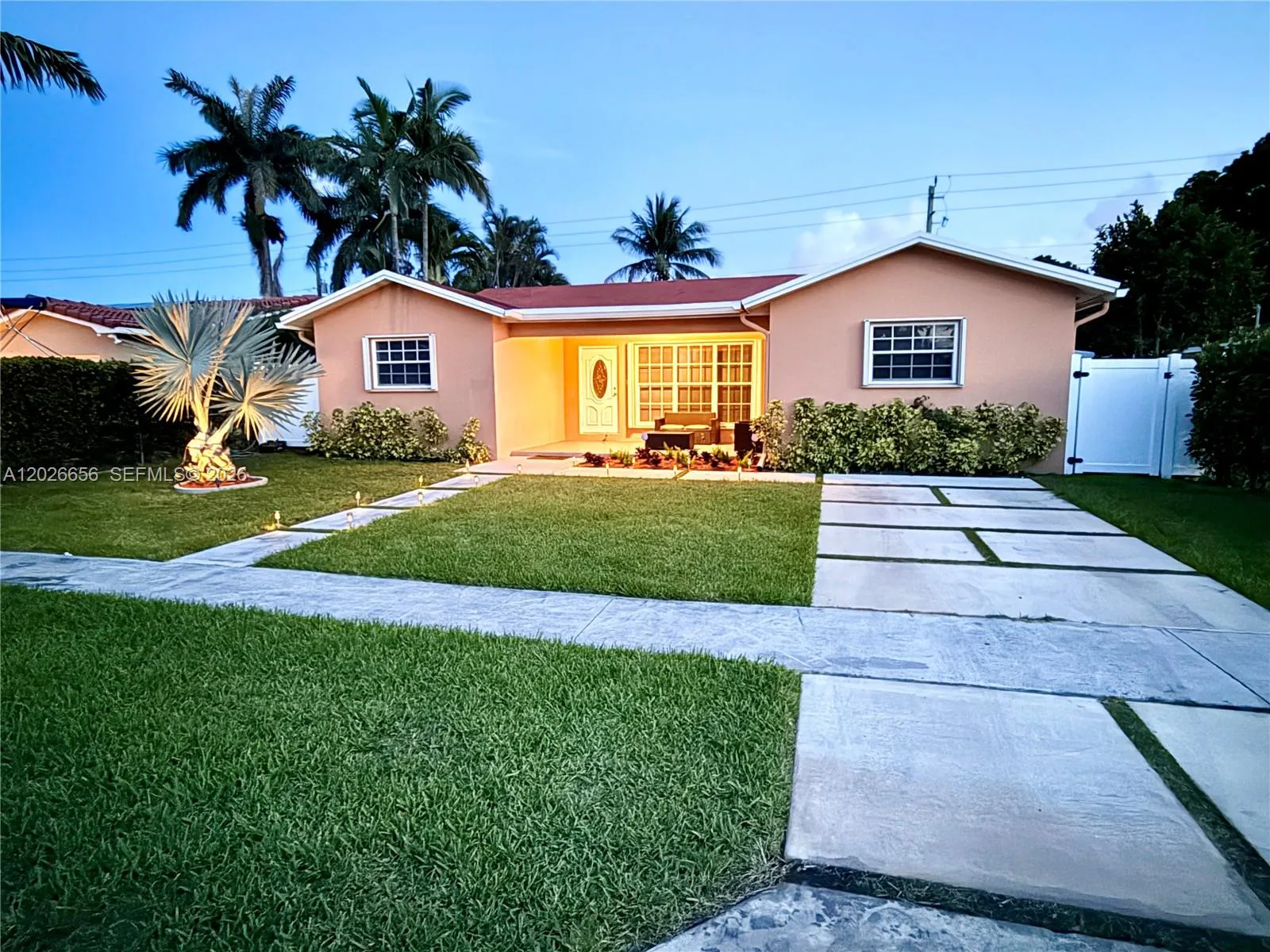 206 SE 3rd Pl, Dania Beach FL 33004