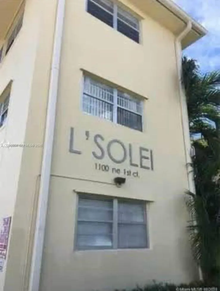 1100 NE 1st Ct # 312, Hallandale Beach FL 33009