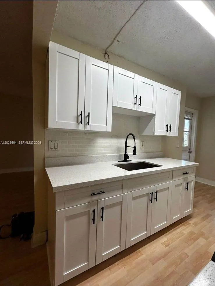 1100 NE 1st Ct # 312, Hallandale Beach FL 33009