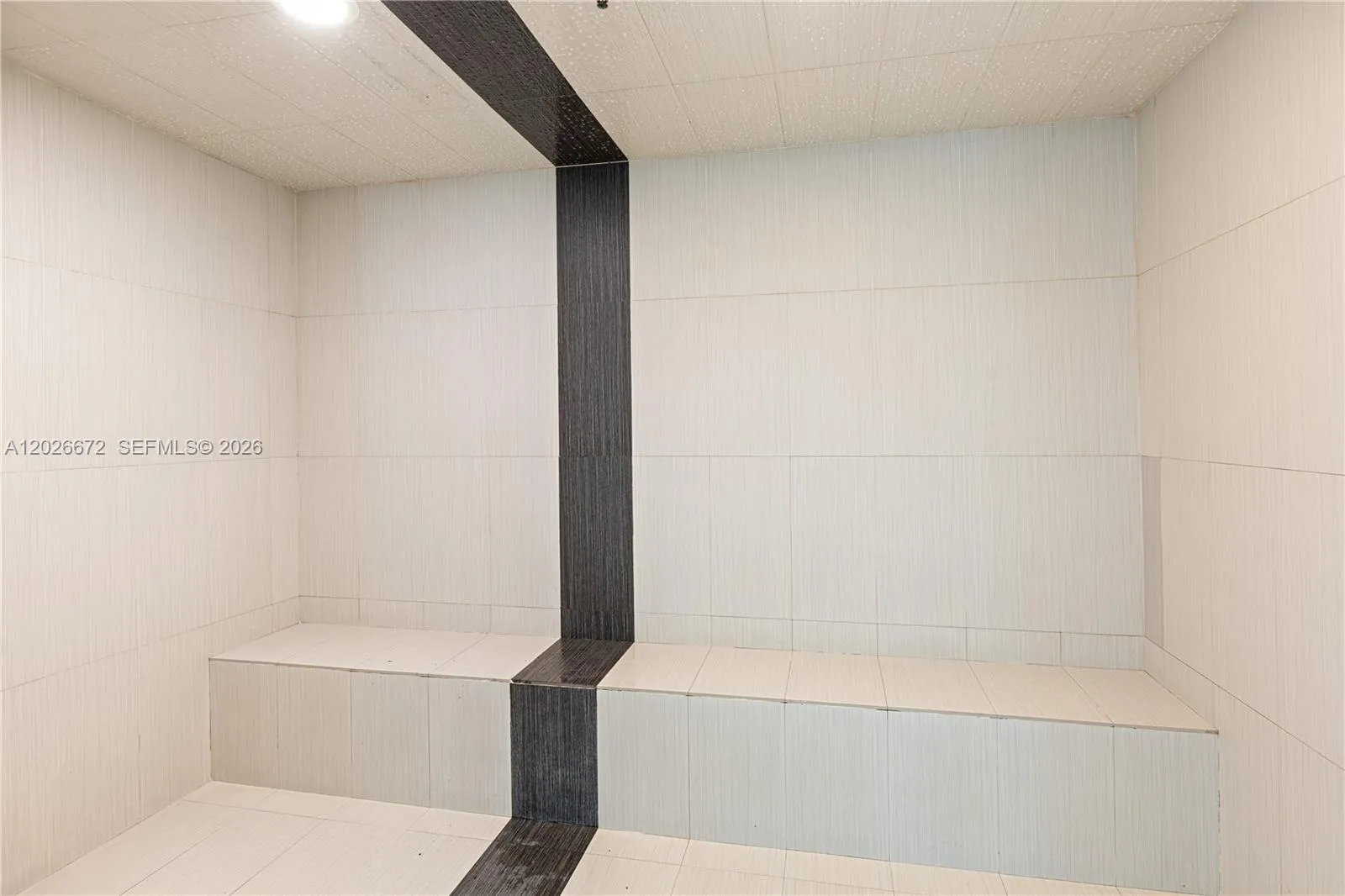 951 Brickell Ave # 1801, Miami FL 33131