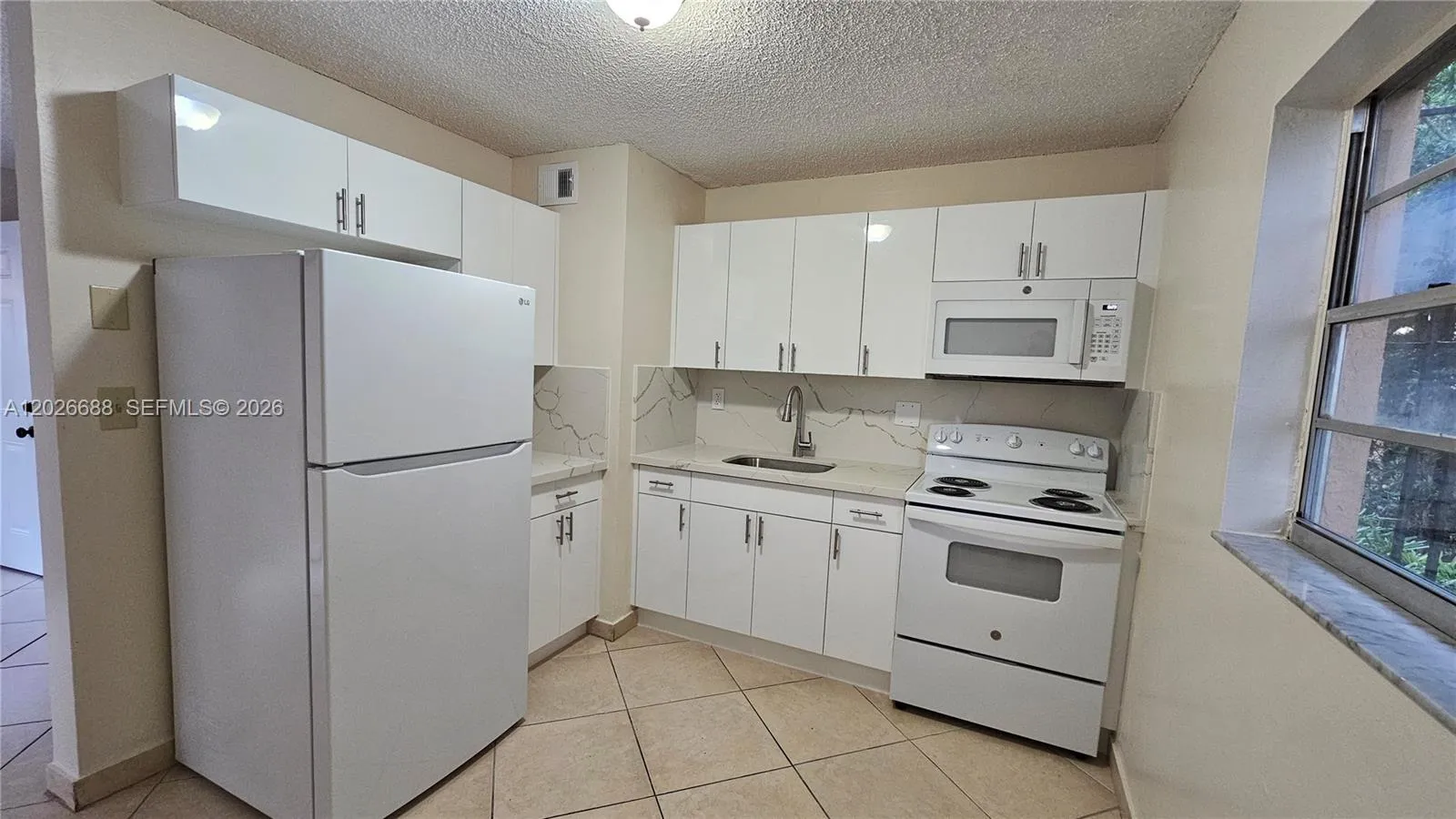 1235 NW 6th St # 3, Miami FL 33125
