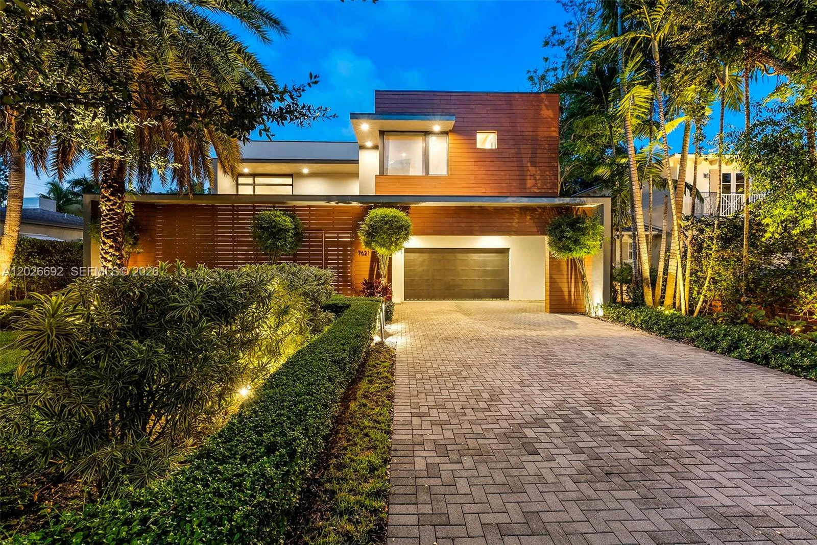 7621 SW 59th Ct, South Miami FL 33143