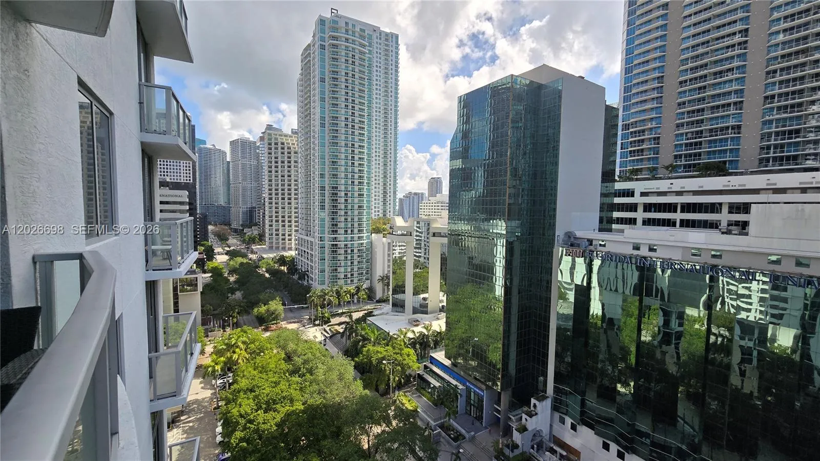 1060 Brickell Ave # 1503, Miami FL 33131
