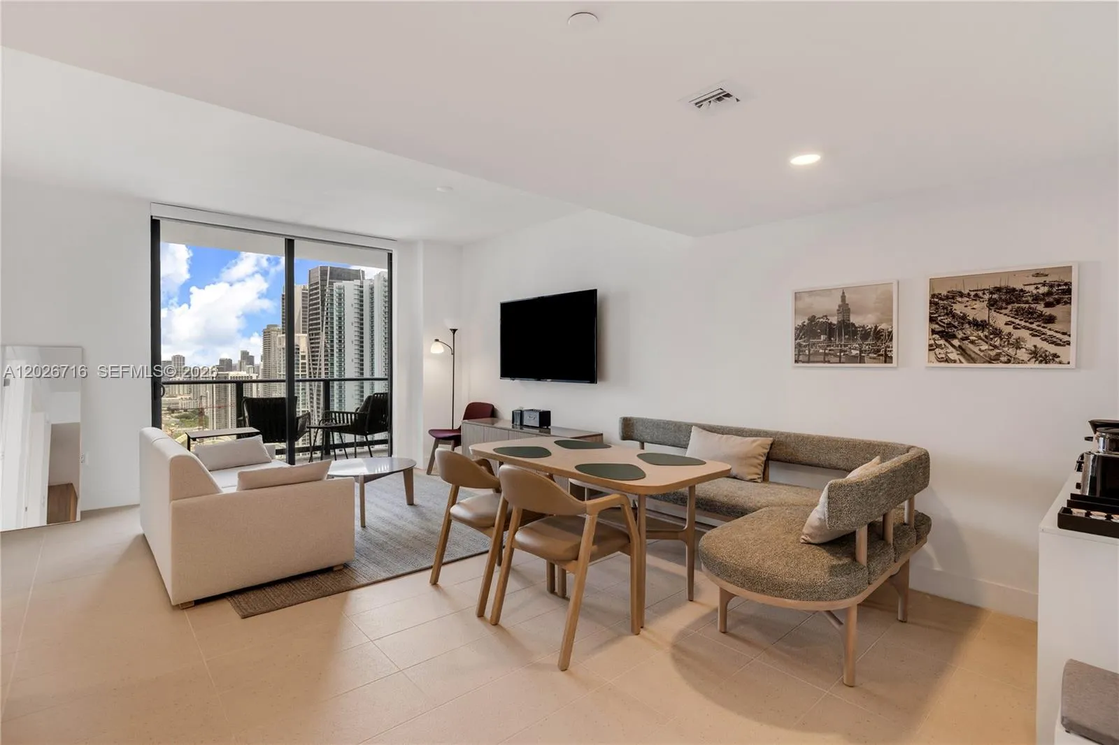 159 NE 6th St # 4209, Miami FL 33132