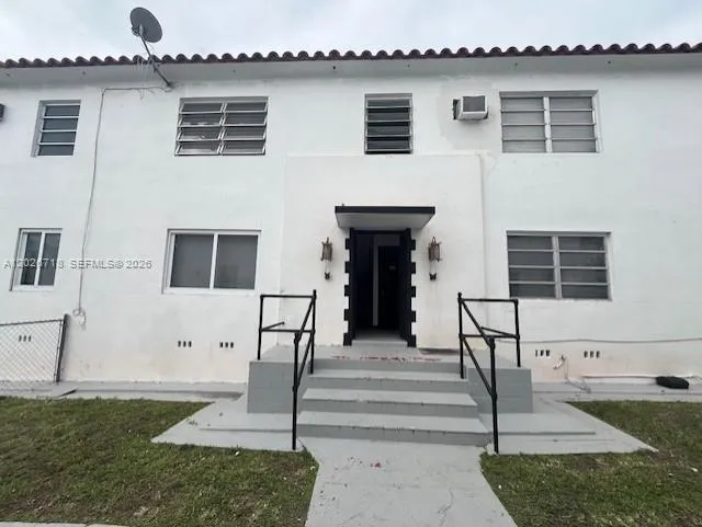 531 SW 7th St # 4, Miami FL 33130